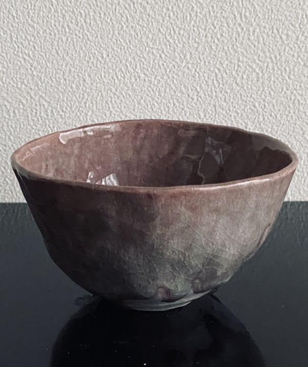 Amazon.co.jp: 藤平寧 抹茶盌 モーヴ色 茶道 茶碗 藤平伸 共箱